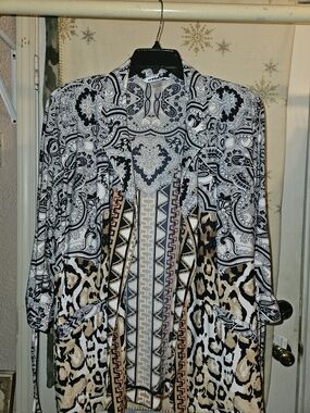 Peter Nygard Navy and White Paisley Print Top
